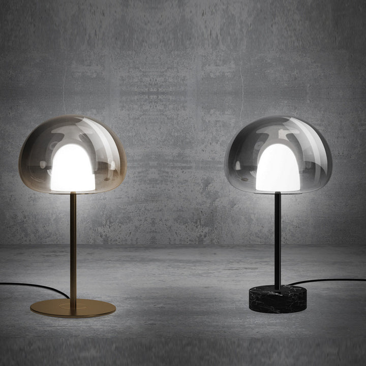 Moderne transparente Glastischlampe