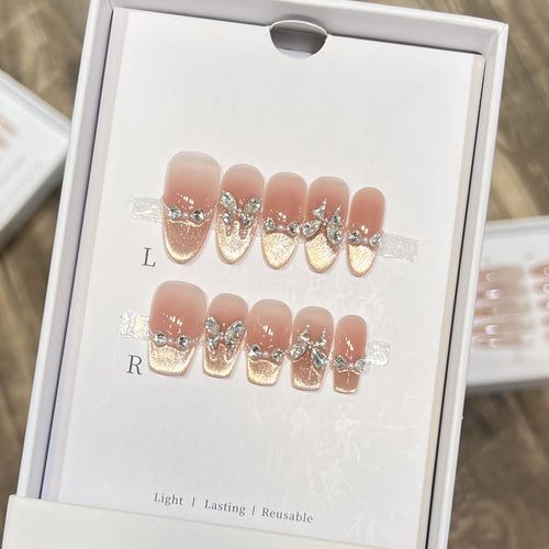 Glamouröse mit Strass verziertes Press-On Nagel Set Karnz