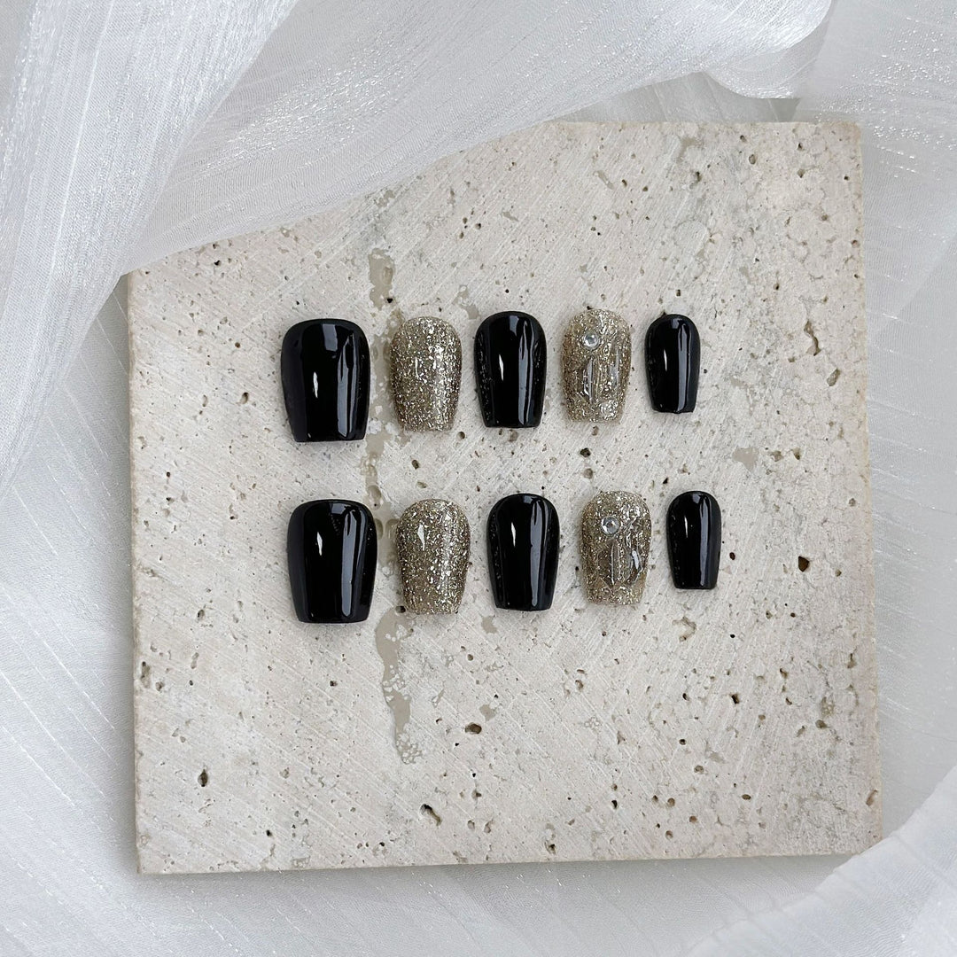 Schmetterlings-verzierte Press-On Nagelset