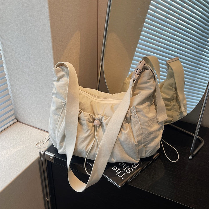 Gepolsterte Sling-Schultertasche Karnz
