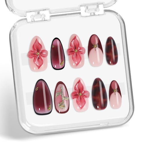 Kunstnagelset mit detaillierten floralen Designs Karnz