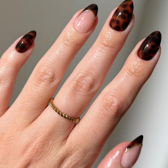 Exotischer Tierdruck Nagelkunst Karnz