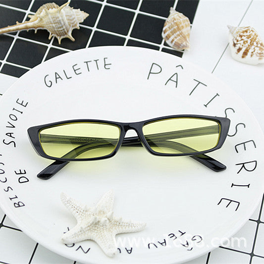 Damen modische Sonnenbrille im eleganten Retro-Stil Karnz