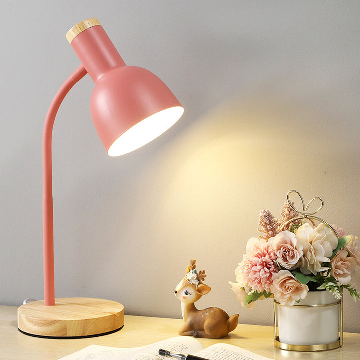 Moderne Schreibtischlampe mit verstellbarem Arm