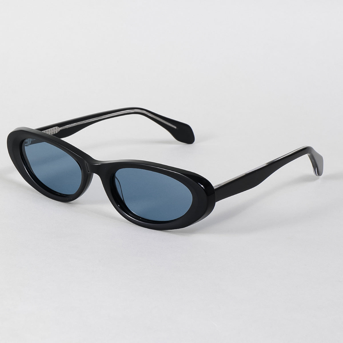 Damen Designer Sonnenbrille im modernen Oval-Design Karnz
