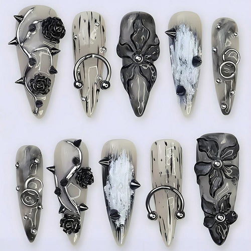 Kunstnagelset mit kreativen Halloween-Motiven und hochwertigen Verzierungen Karnz