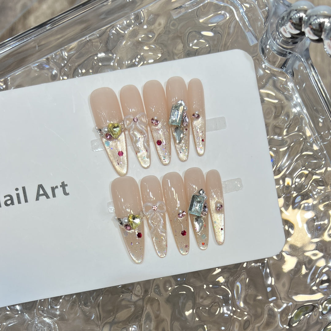 Glamouröse mit Strass verzierte Press-On Nagelset
