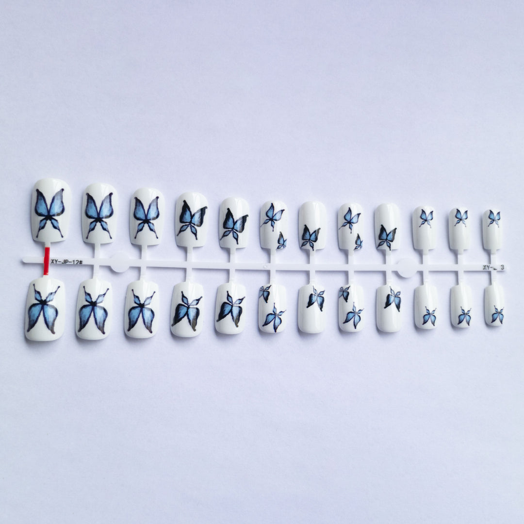 Künstlerische Nagelkunst