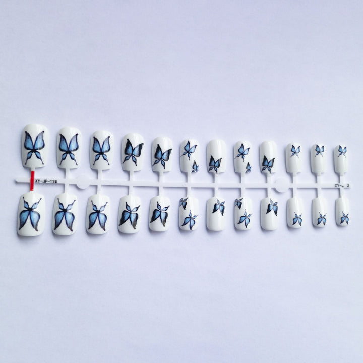 Künstlerische Nagelkunst