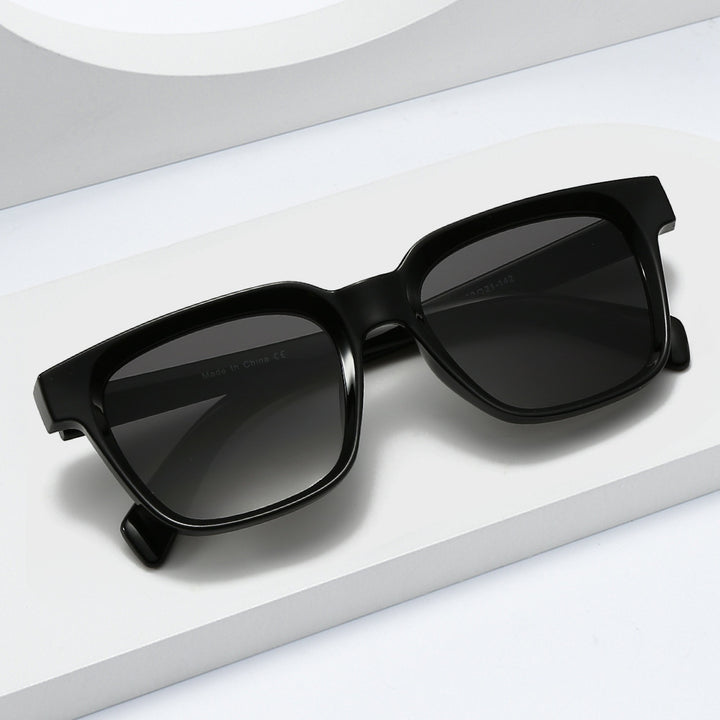 Damen elegante quadratische Sonnenbrille mit UV-Schutz und stabilem Rahmen Karnz