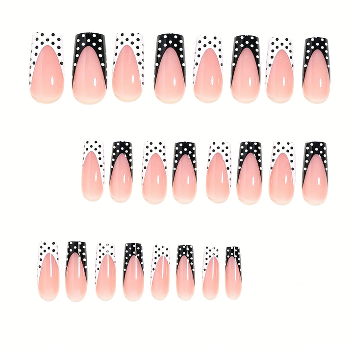 Stylische Polka Dot Nagelkunst Tipps Karnz