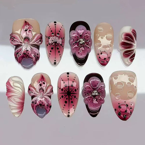 Blumenverzierte Press-On Nagelkunst Set