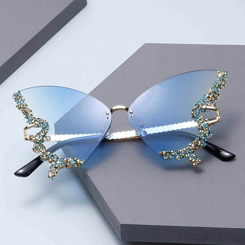 Damen extravagante Sonnenbrille mit funkelndem Butterfly-Design Karnz