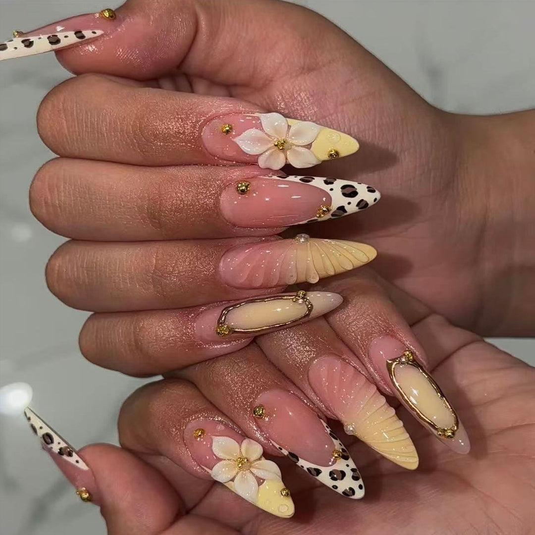 Luxus Nagelkunst-Set mit galaktischen Motiven Karnz