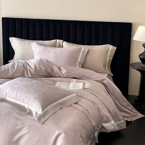 Luxuriöses Satin-Bettwäsche-Set mit Jacquardmuster und feinem Saum