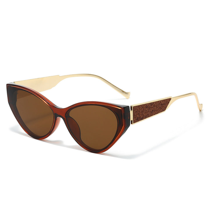 Chice Katzenaugen-Sonnenbrille mit einzigartigen Details Karnz