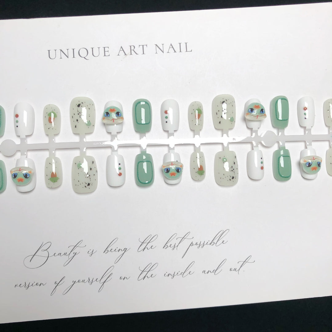 Kreatives dekoratives Press-On Nagelset
