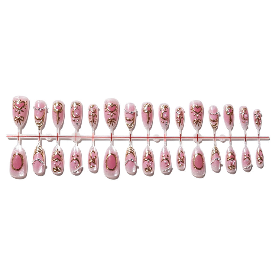 Dekoratives Press-On-Nagelset mit floralen Akzenten Karnz