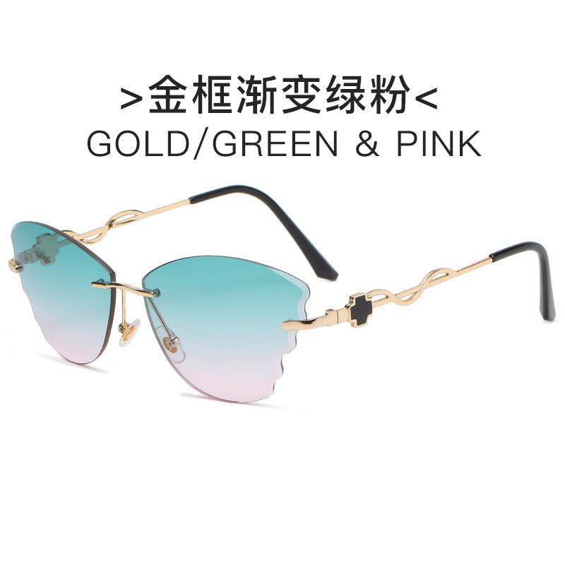 Damen extravagante Cat-Eye Sonnenbrille mit goldenen Akzenten Karnz