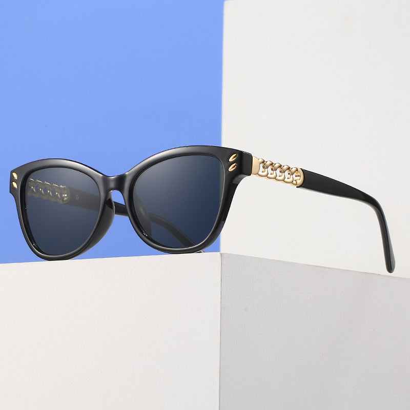 Damen modische Cat-Eye Sonnenbrille mit luxuriösen Kettenakzenten Karnz