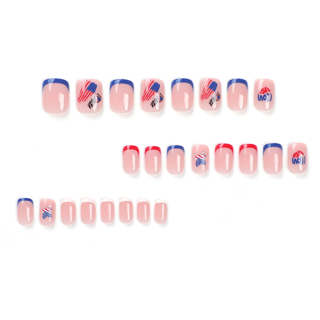 Kunstvolle Nagelkunst mit patriotischen Designs Karnz
