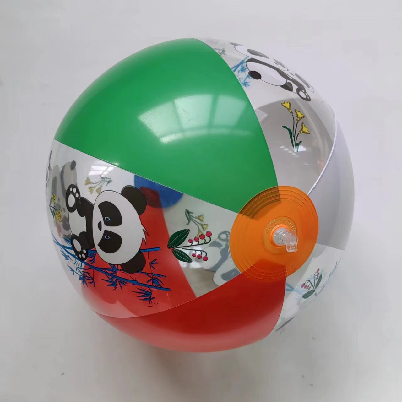Damen aufblasbarer Spielball mit fröhlichen Panda-Motiven von Karnz
