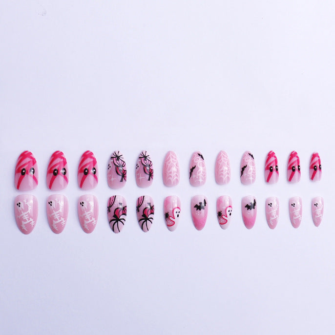 Verspielte Halloween-Themen Nagelkunst