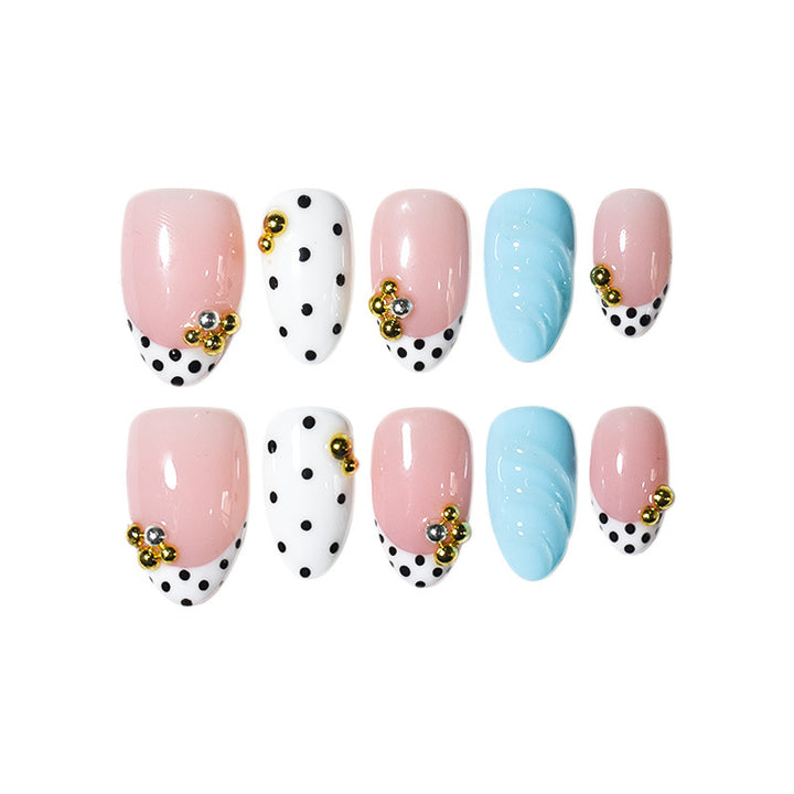 Dekoratives Nagelkunst-Set Karnz