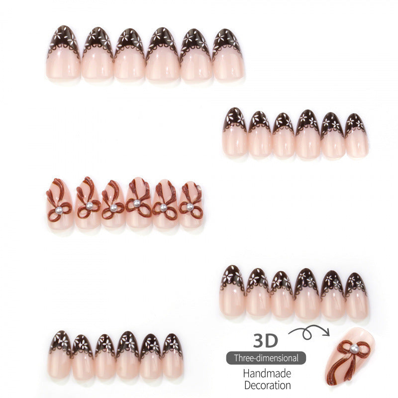 Dekoratives Florales Akzent Press-On Nagel Set