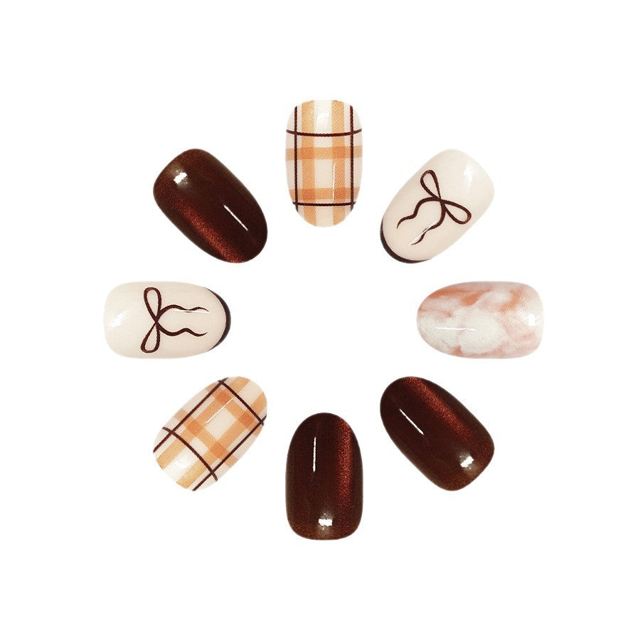 Chic Musterte Nagel-Set Karnz