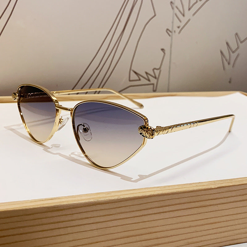 Damen Designer-Sonnenbrille mit schickem Cat-Eye-Design und luxuriösem Rahmen Karnz