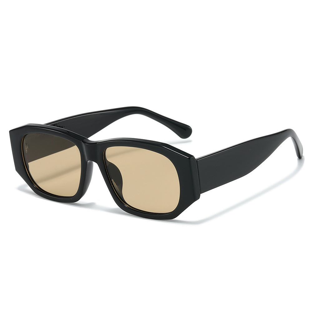 Übergroße geometrische Sonnenbrille mit verlaufenden Gläsern Karnz