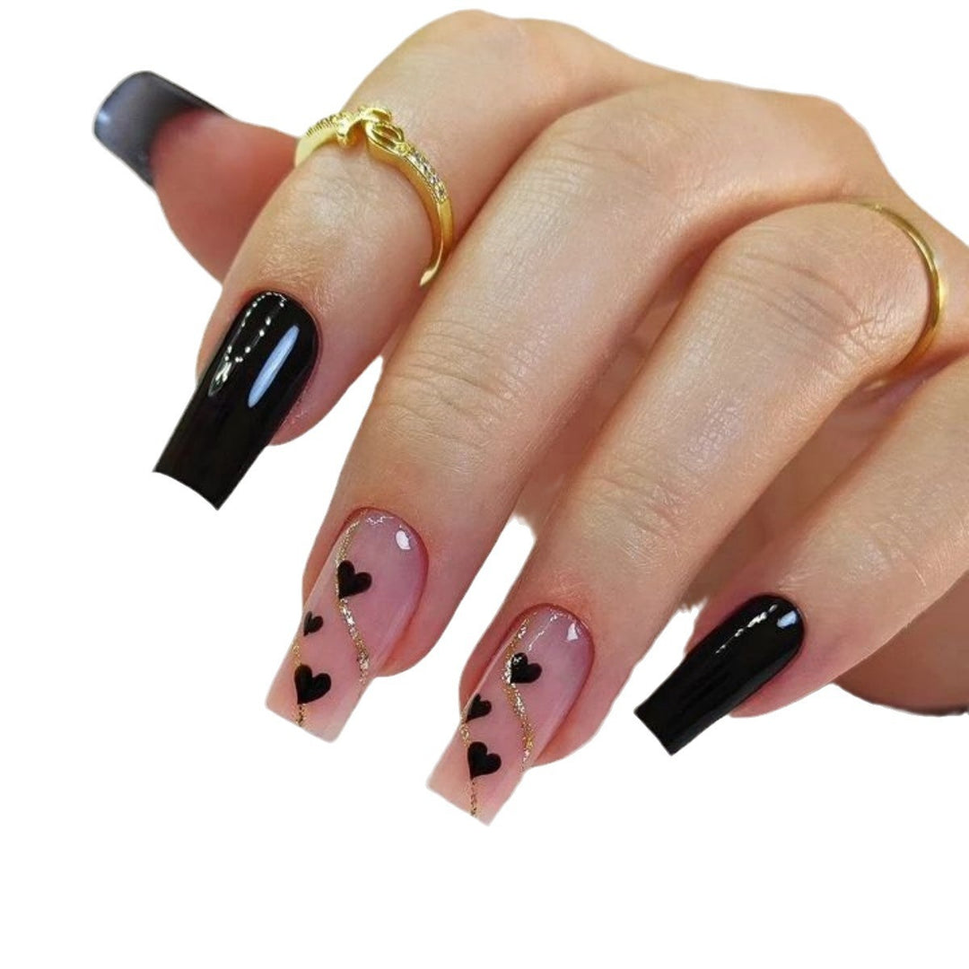 Elegantes Nagelkunstdesign Karnz
