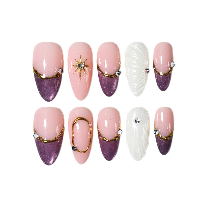 Elegante skulptierte Nagelkunst Karnz