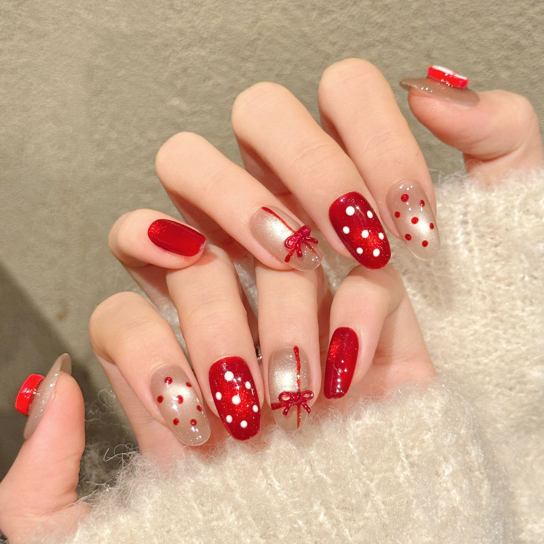 Festliches Press-On Nagelkunst Set