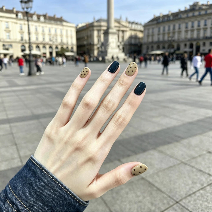 Künstlerisches Nageldesign