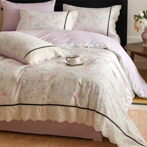 Vintage Rose Bedrucktes Bettbezug-Set mit Häkelaugenrand & Kontrastpaspel