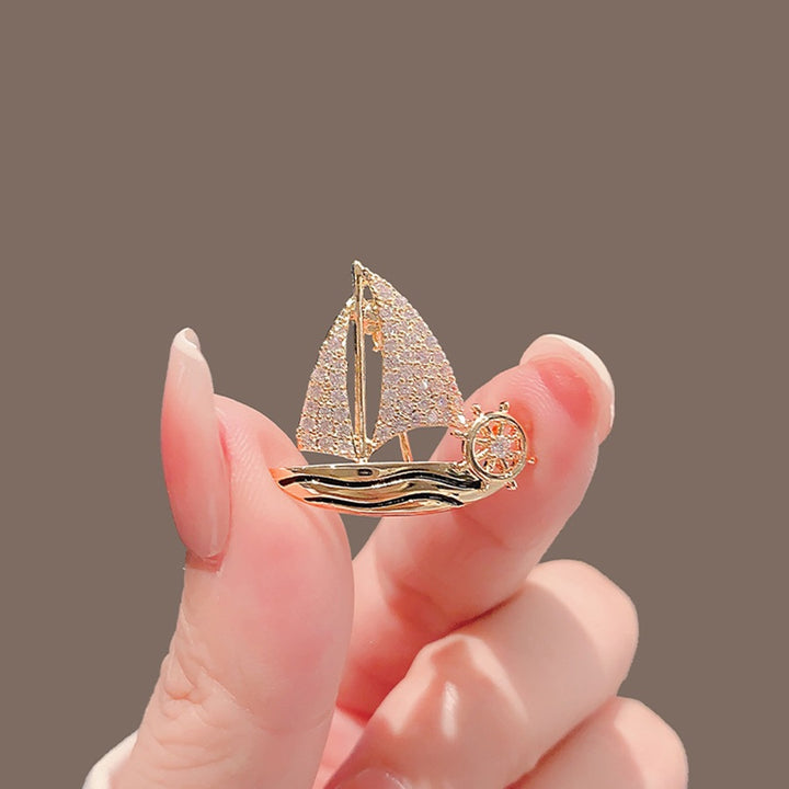 Elegante Segelboot Brosche Karnz
