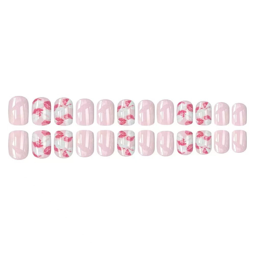 Kunstnagelset mit elegantem Blumendesign Karnz