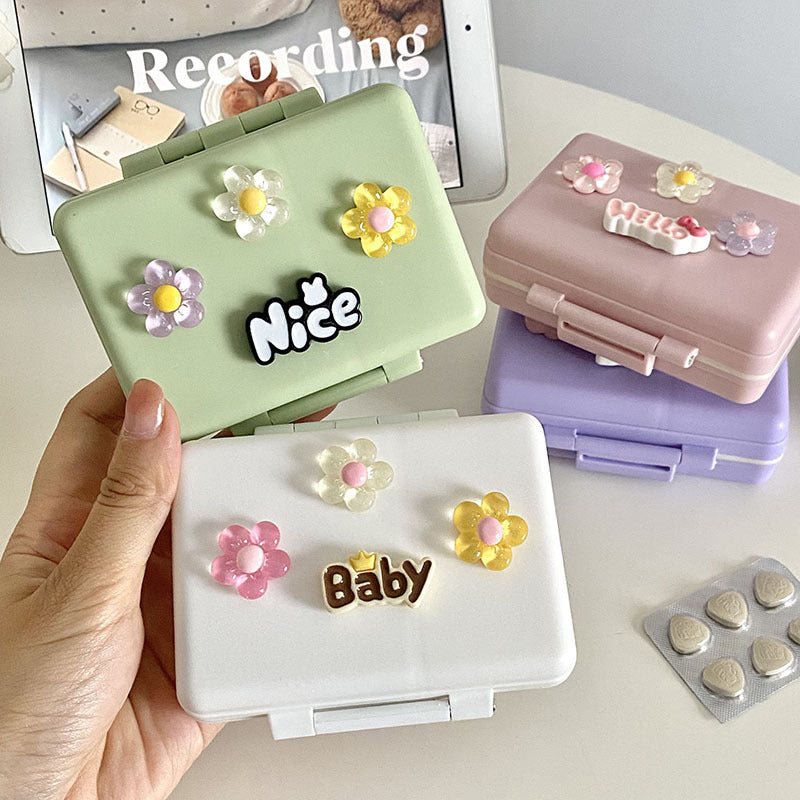 Praktische Aufbewahrungsbox mit Bunten Blumenapplikationen Karnz