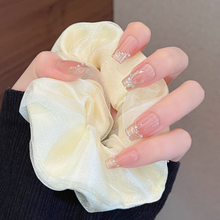 Elegante, kristallinspirierte Press-On-Nagelverlängerungen Karnz