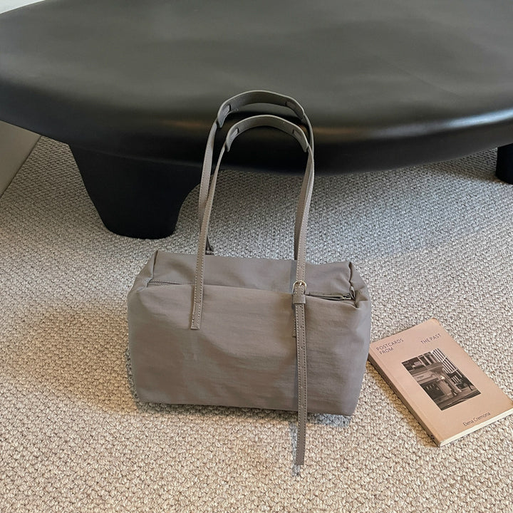 Minimalist Reis Duffel Tasche Karnz