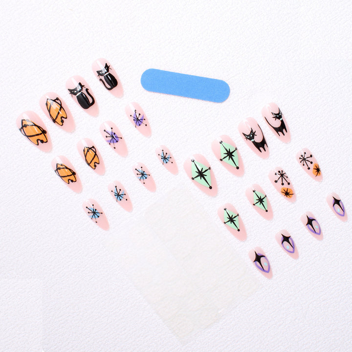 Kunstnagelset mit künstlerischen Halloween-Motiven Karnz