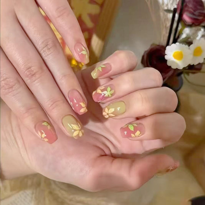 Kreative Nagelkunst Design Kollektion Karnz
