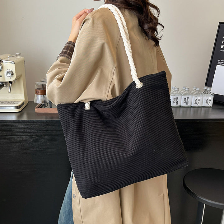 Stylische strukturierte Strandtasche Karnz