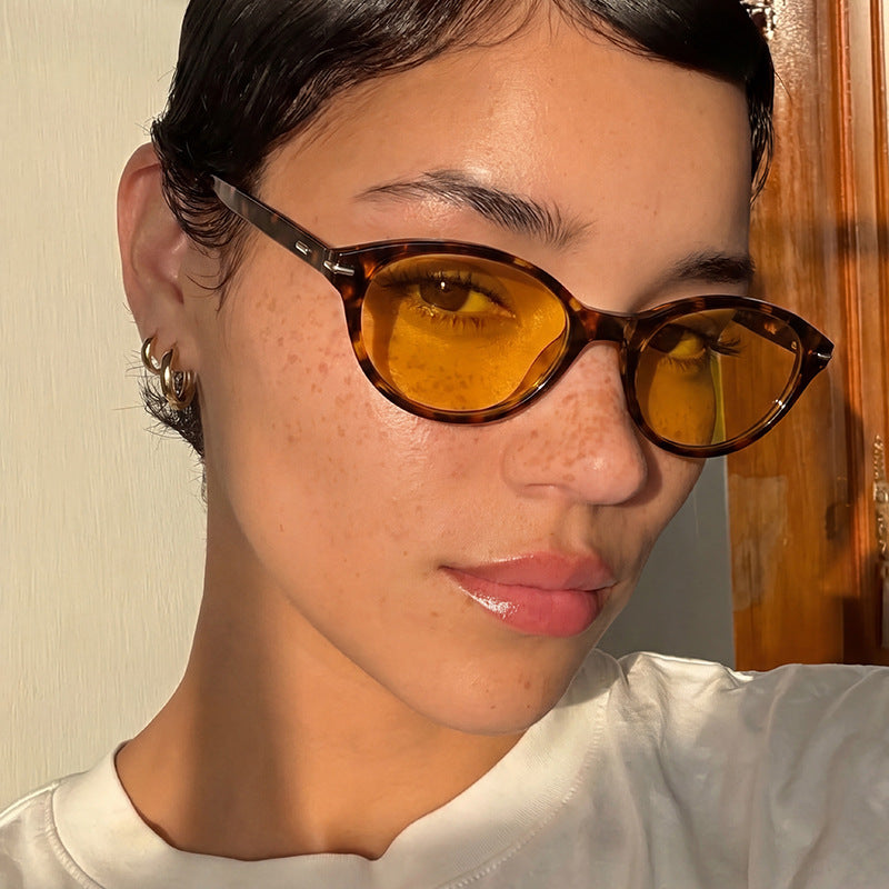 Damen Designer-Brille im stilvollen Katzenaugen-Design Karnz