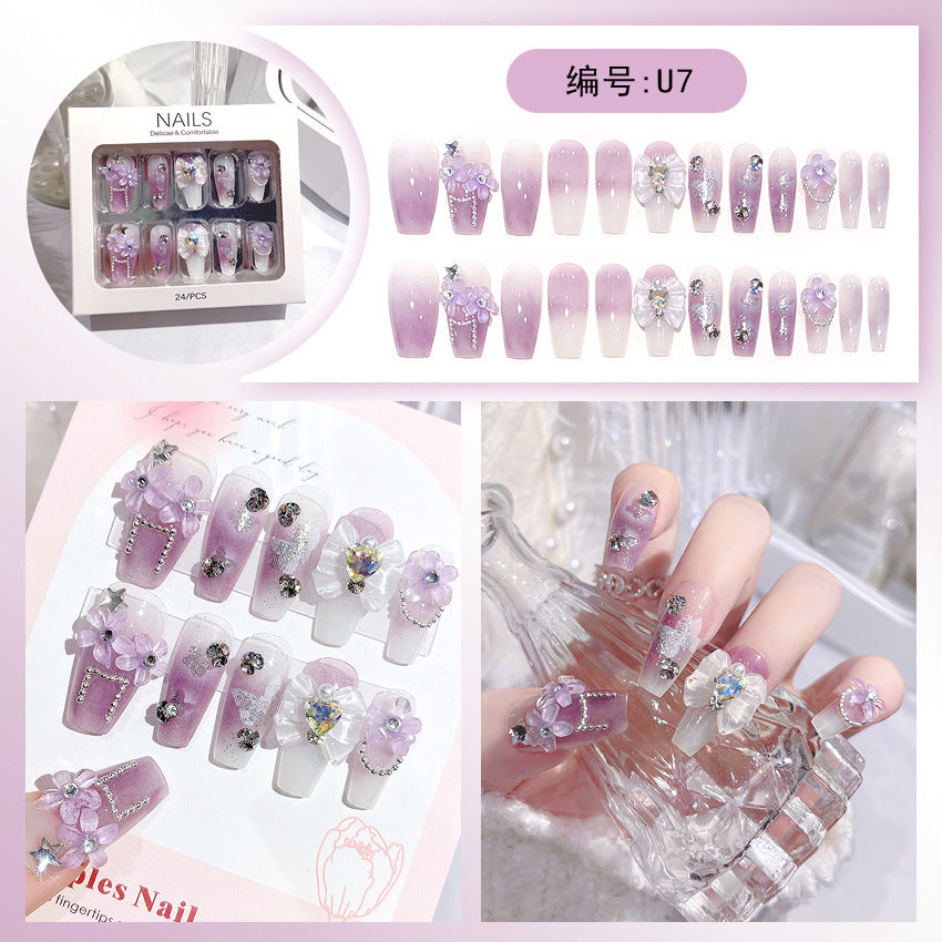 Dekorative florale Press-On-Nagelspitzen Karnz