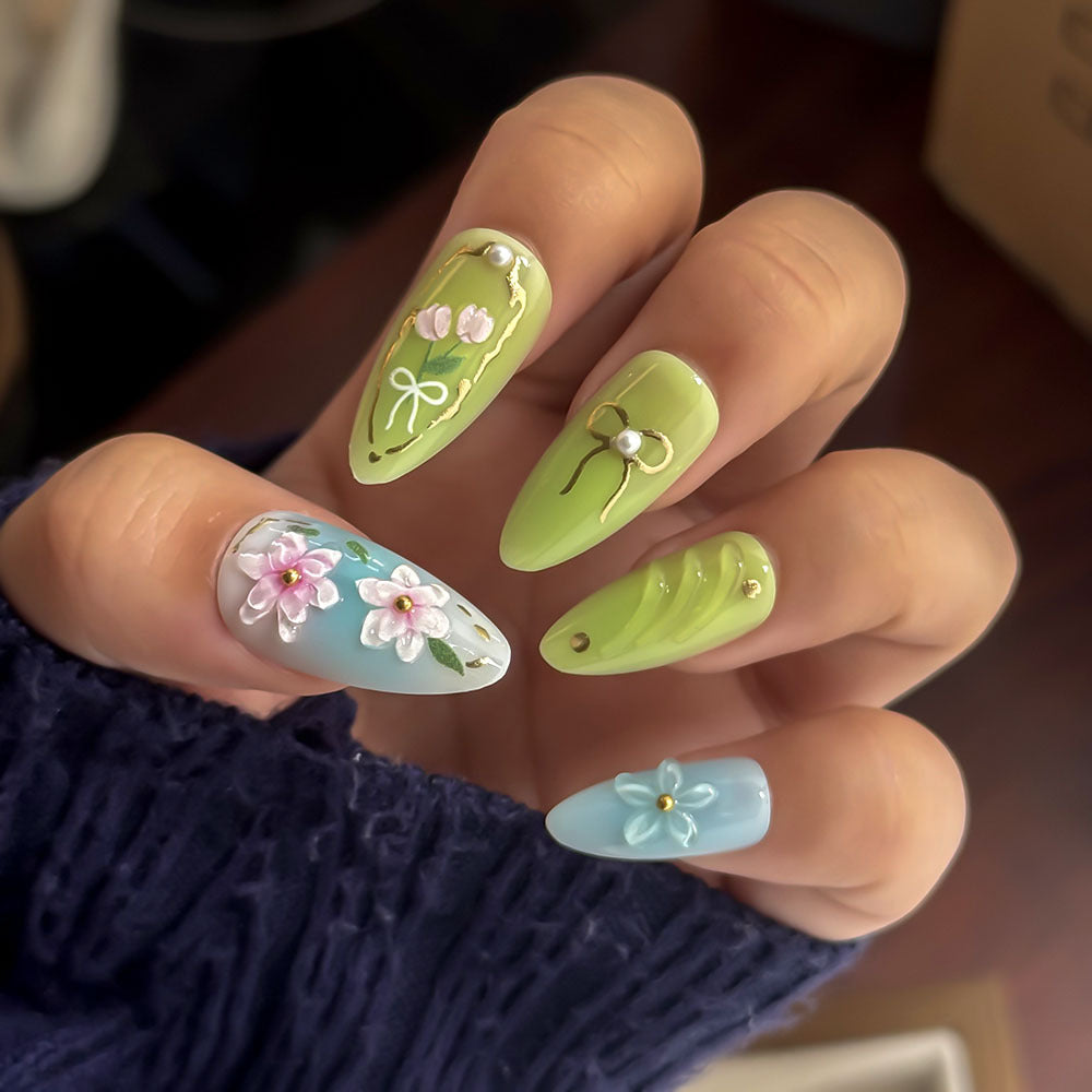 Künstlerisches Floral Nageldesign Kit Karnz