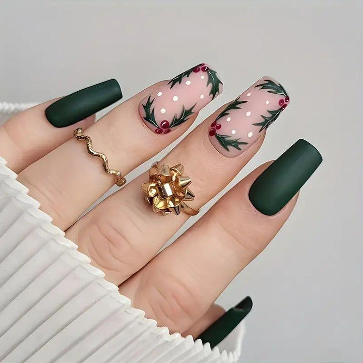 Künstlerische winterliche Nail Art Karnz