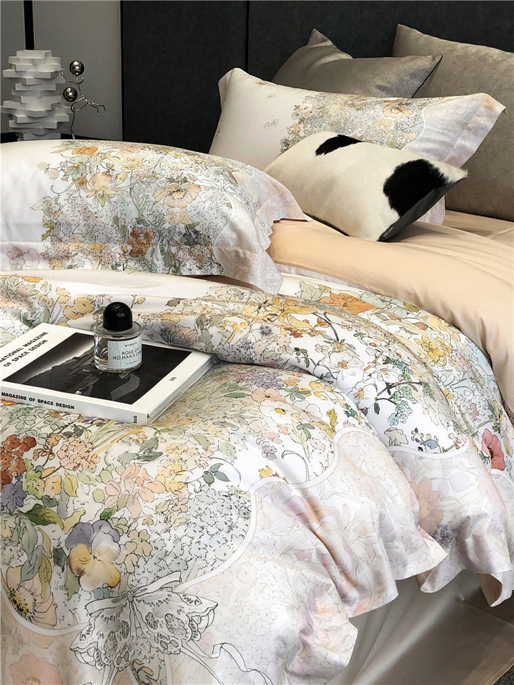 Duvetbezug-Set aus Baumwollsatin mit dezentem Aquarell-Blumenprint und seidig-matter Haptik